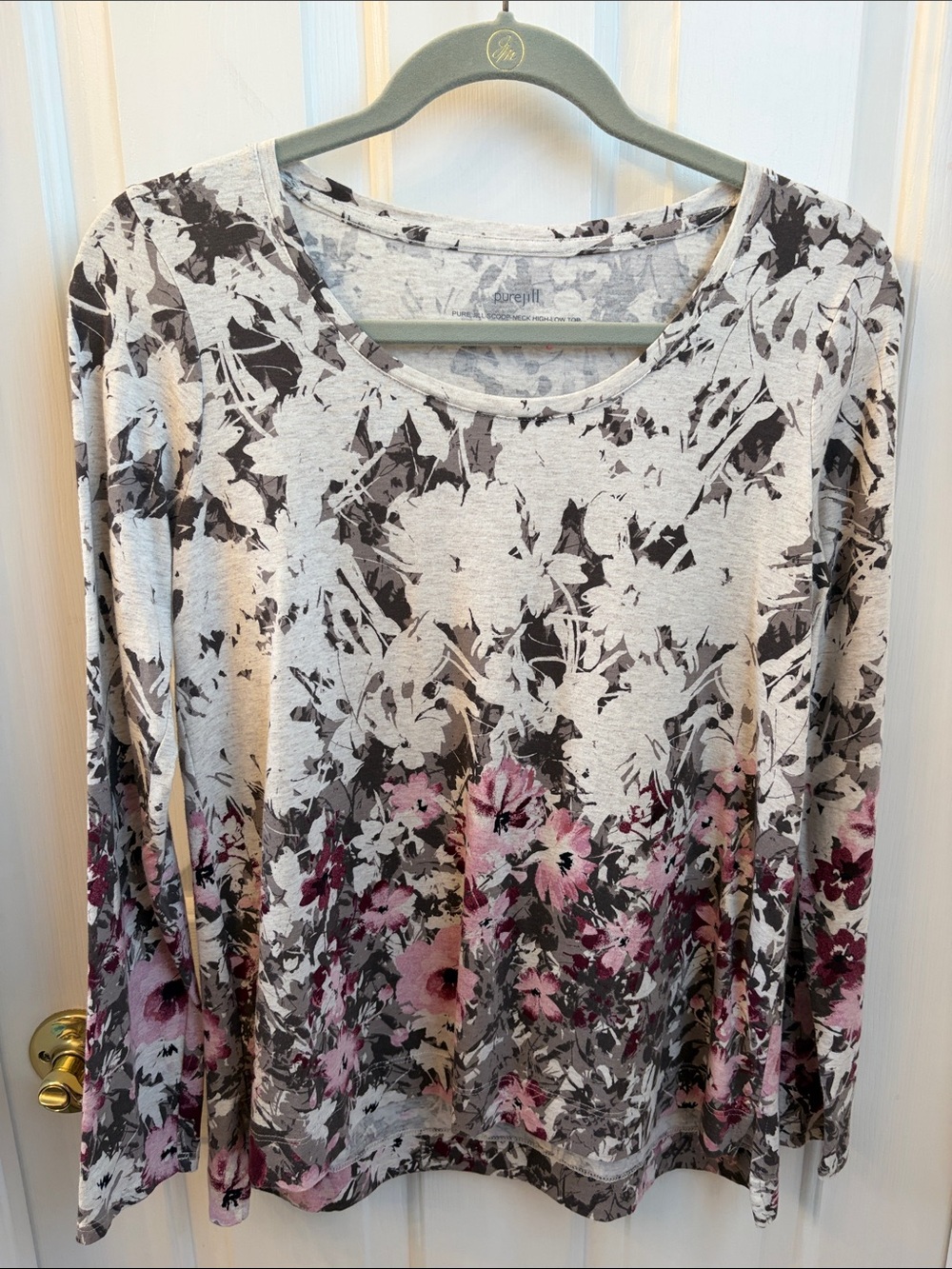 J. Jill Floral Print Scoop Neck Long Sleeve High-Low Top with Pink Accents